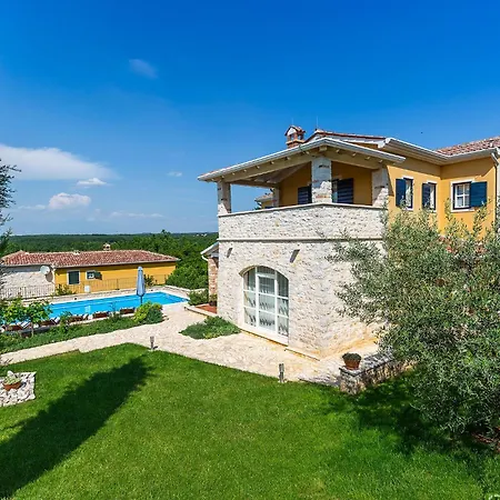 Villa Beautiful Salvea With Pool In Porec *