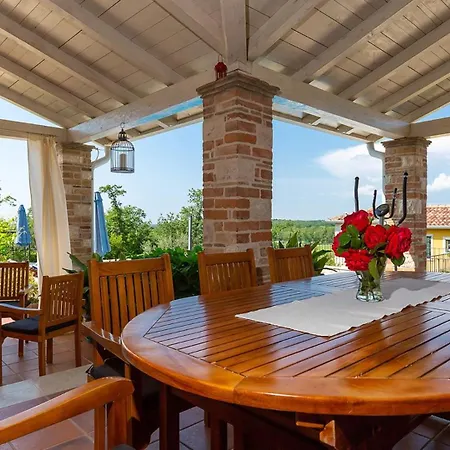 Beautiful Salvea With Pool In Porec Vila *