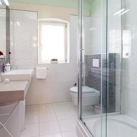 Vila Beautiful Salvea With Pool In Porec