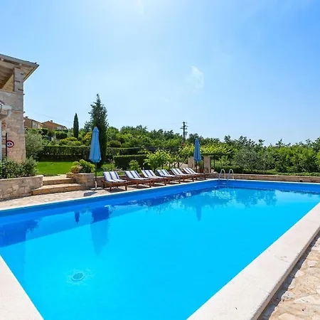 Villa Beautiful Salvea With Pool In Porec *