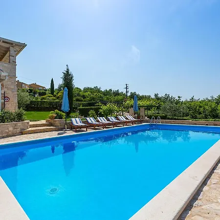 Beautiful Salvea With Pool In Porec Villa *