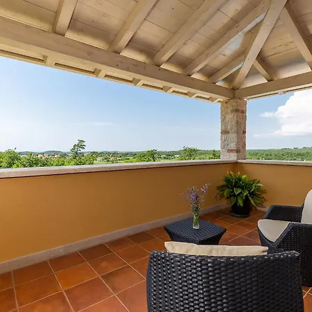 Villa Beautiful Salvea With Pool In Porec Montizana