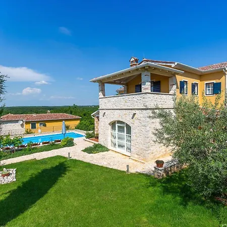 Villa Beautiful Salvea With Pool In Porec